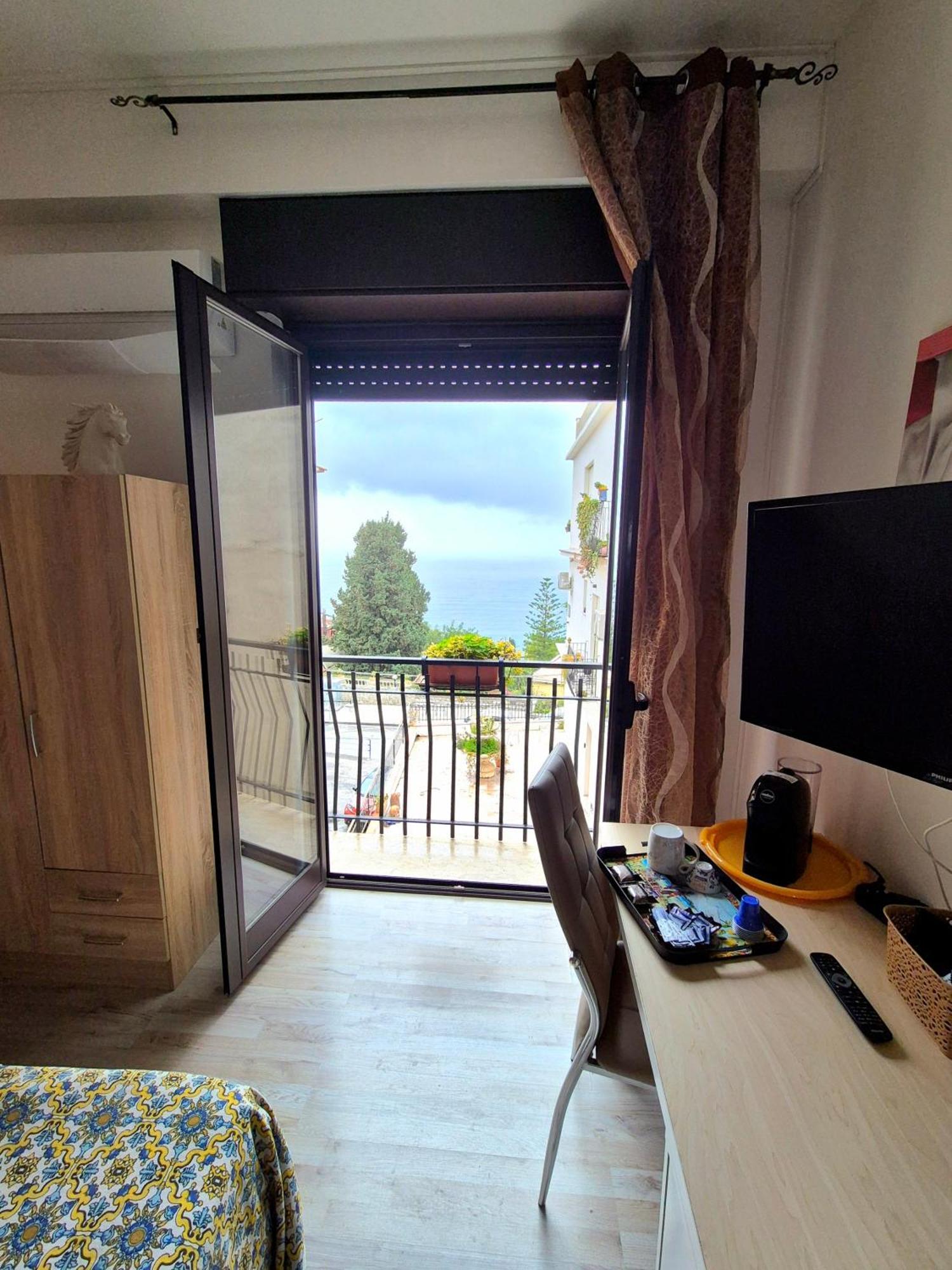 Bed and Breakfast Bella Таормина Экстерьер фото